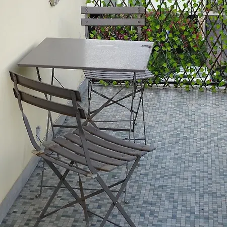 Apartment Duck